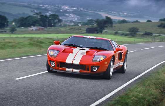 Front/Side  of Ford GT Manual, 550hp, 2005 