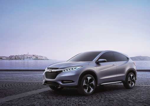 Front/Side  of Honda Urban SUV Concept Concept, 2013 