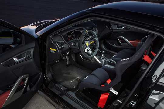Interior of Hyundai BTR Veloster Turbo 1.6 T-GDI Manual, 507hp, 2015 