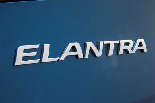 Close-up of Hyundai Elantra GT 2016 