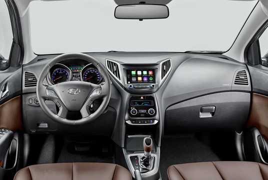 Interior of Hyundai HB20X 1.6 Automatic, 128hp, 2015 