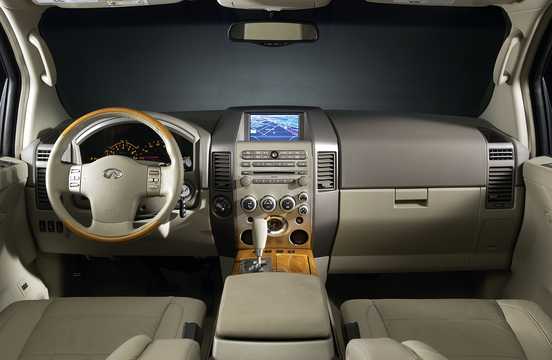 Interior of Infiniti QX56 AWD 5.6 V8 AWD Automatic, 311hp, 2004 