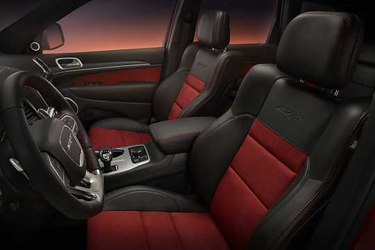 Interior of Jeep Grand Cherokee SRT 6.4 V8 4WD Automatic, 468hp, 2015 