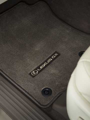 Interior of Lexus GX 460 4.6 V8 4WD Automatic, 305hp, 2014 