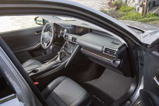 Interiör av Lexus IS 300 AWD 3.5 V6 AWD Automatisk, 258hk, 2017 