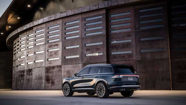 Back/Side of Lincoln Aviator Concept Concept, 2018 