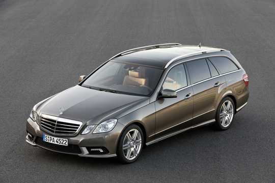 Front/Side  of Mercedes-Benz E 500 T 7G-Tronic, 388hp, 2010 