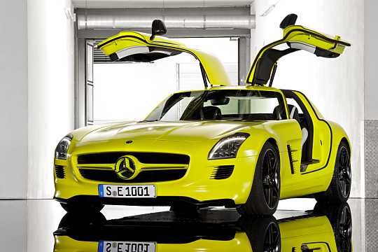 Front/Side  of Mercedes-Benz SLS AMG Coupé Electric Drive, 751hp, 2014 