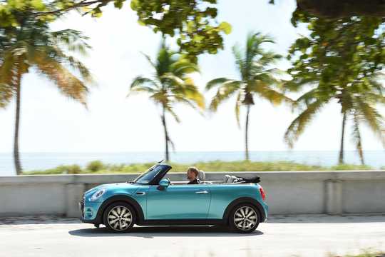 Front/Side  of MINI Cooper Convertible Manual, 136hp, 2015 
