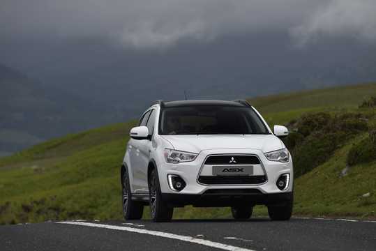 Front/Side  of Mitsubishi ASX 2016 