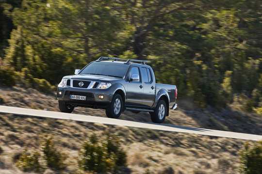 Front/Side  of Nissan Navara Double Cab 2010 