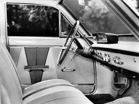 Interior of Oldsmobile F-85 Deluxe Sedan 3.5 V8 157hp, 1961 