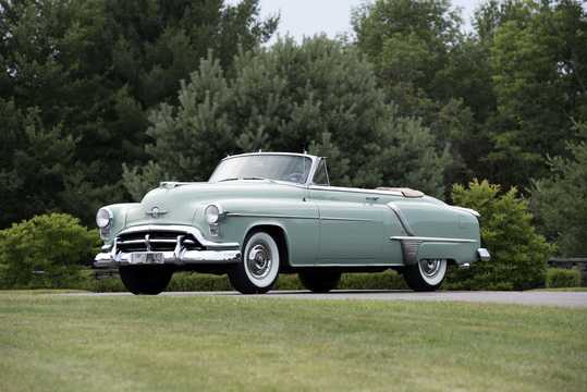 Front/Side  of Oldsmobile Super 88 Convertible Coupé 5.0 V8 Hydra-Matic, 162hp, 1952 