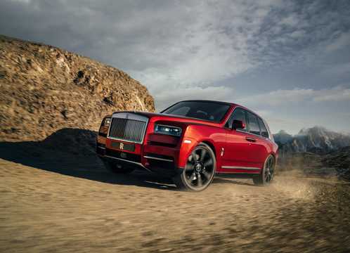 Front/Side  of Rolls-Royce Cullinan 6.75 V12 Automatic, 571hp, 2018 