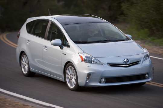 Fram/Sida av Toyota Prius+ Hybrid CVT, 136hk, 2012 
