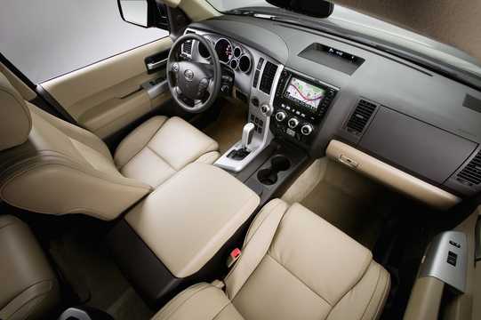 Interior of Toyota Sequoia 2009 