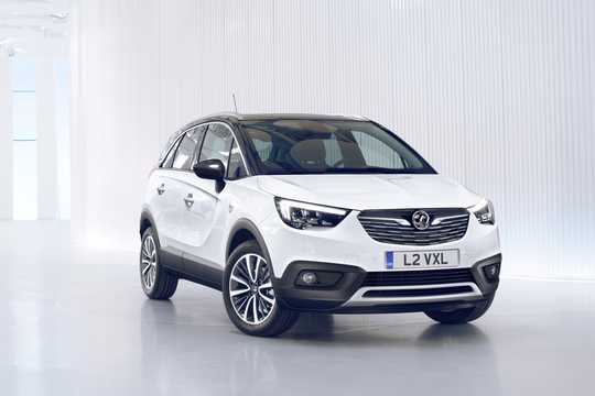 Front/Side  of Vauxhall Crossland X 2017 