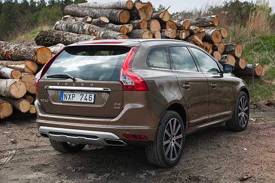 Back/Side of Volvo XC60 2014 