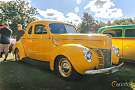 Ford Deluxe