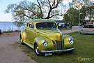 Ford Deluxe