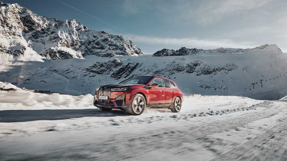 BMW iX