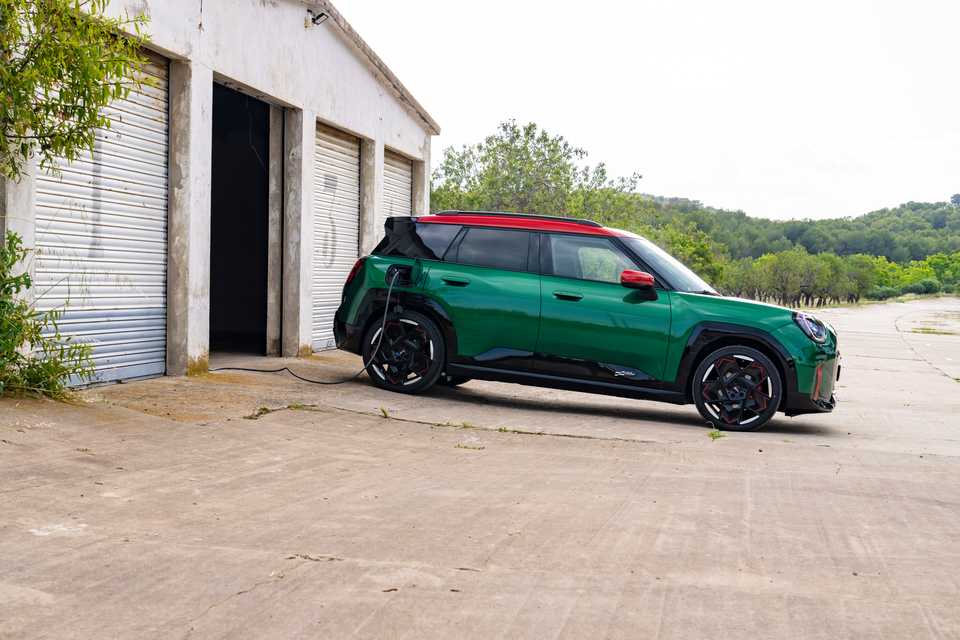 MINI Aceman