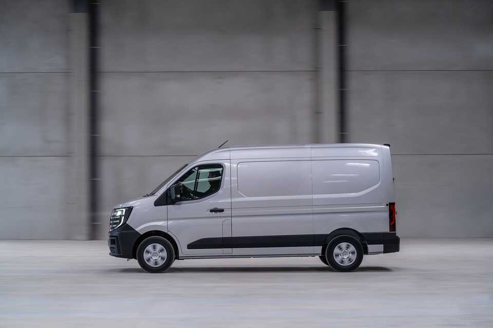 Nissan Interstar