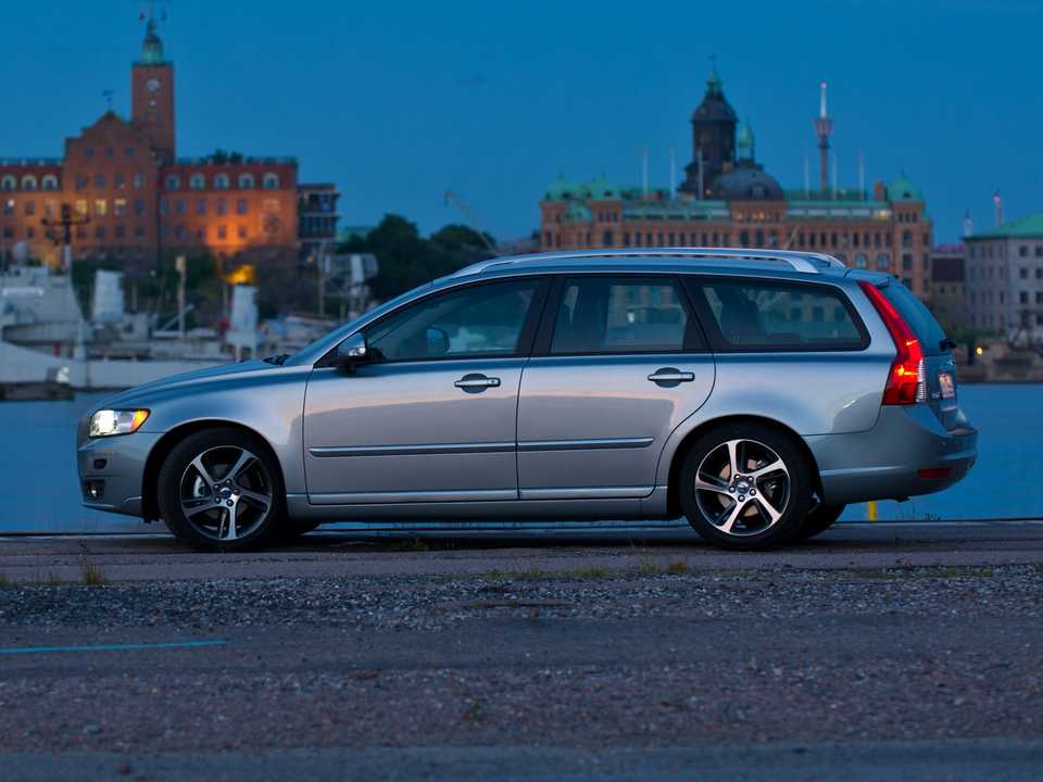 Volvo V50