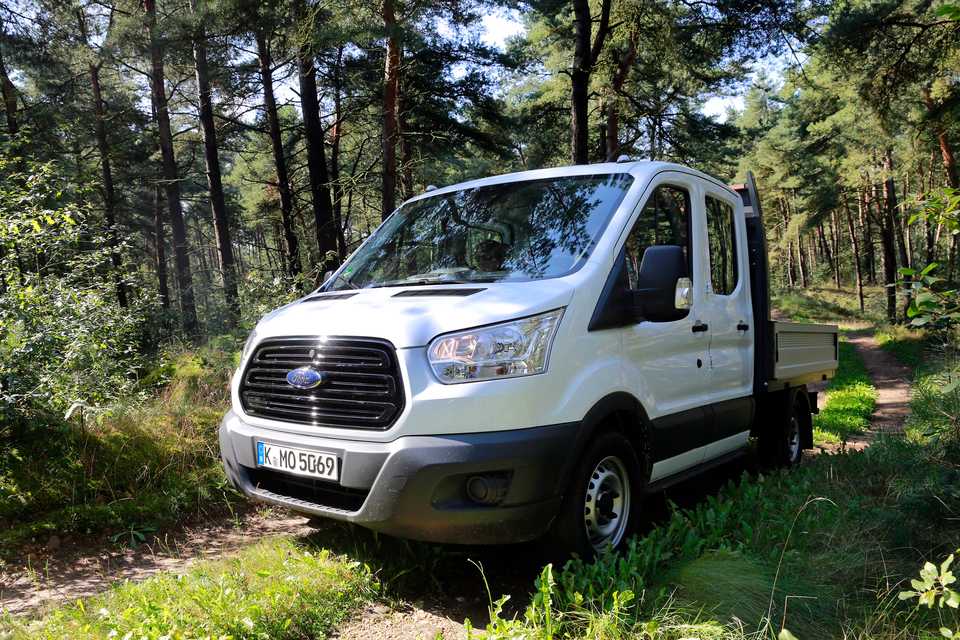 Borttagen Annons Ford Transit 310 Chassi Dubbelhytt 2 2 TDCi Manuell borttagen-annons-ford-transit-310-chassi-dubbelhytt-2-2-tdci-manuell