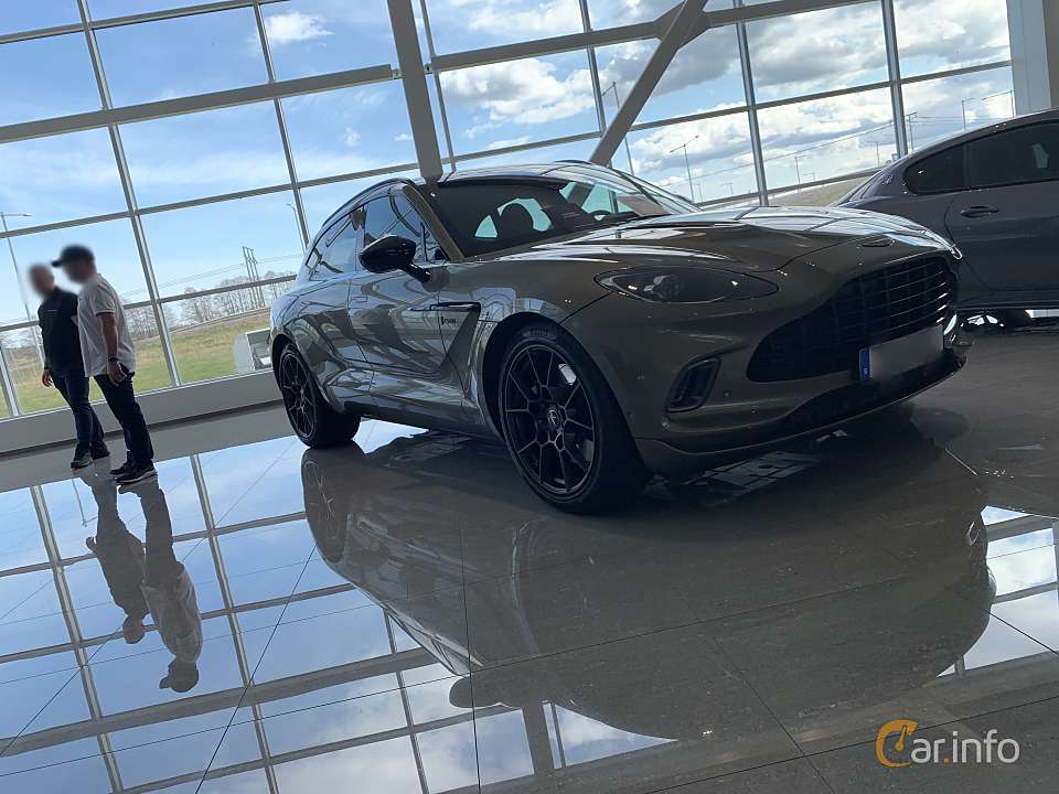 Aston Martin DBX