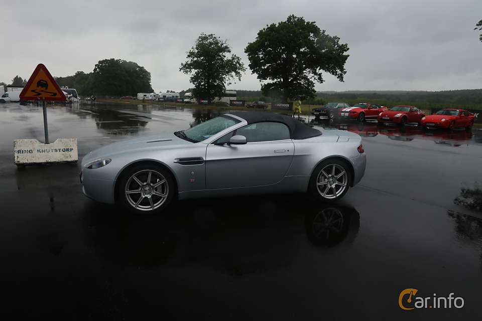 Aston Martin Vantage