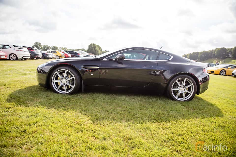Aston Martin Vantage