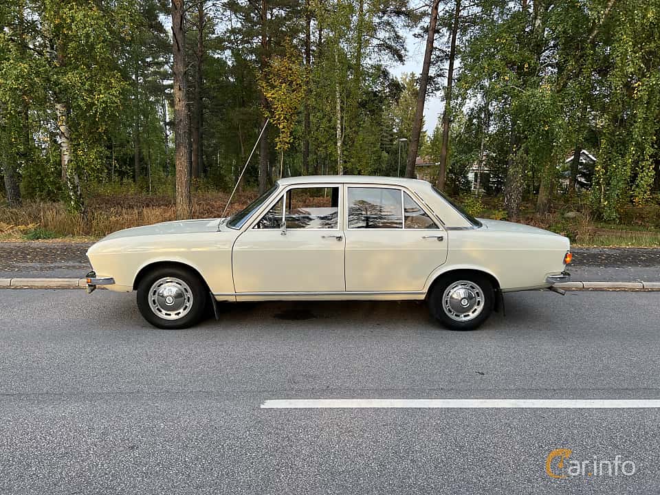 Audi 100
