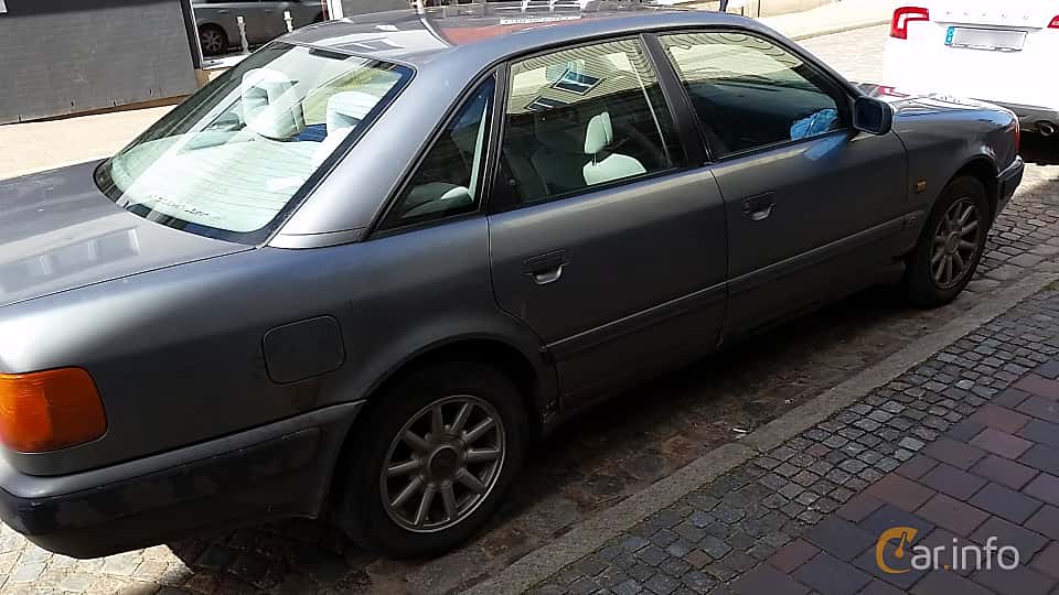 Audi 100