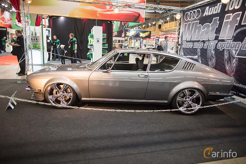 Audi 100
