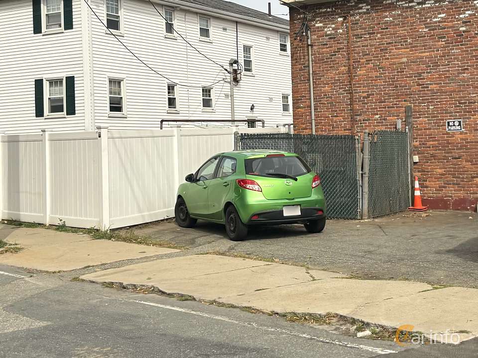 Mazda 2