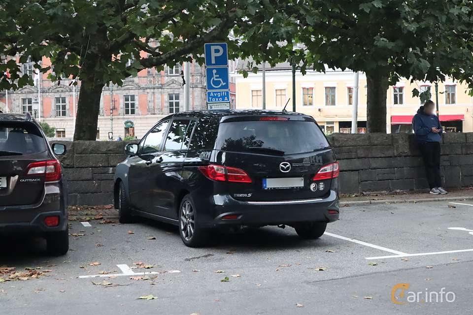 Mazda 5
