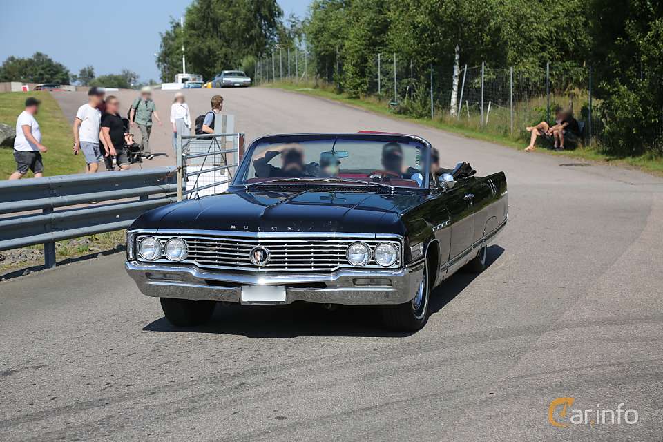 Buick Electra 225