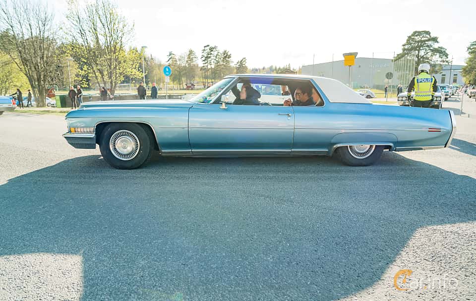 Cadillac DeVille