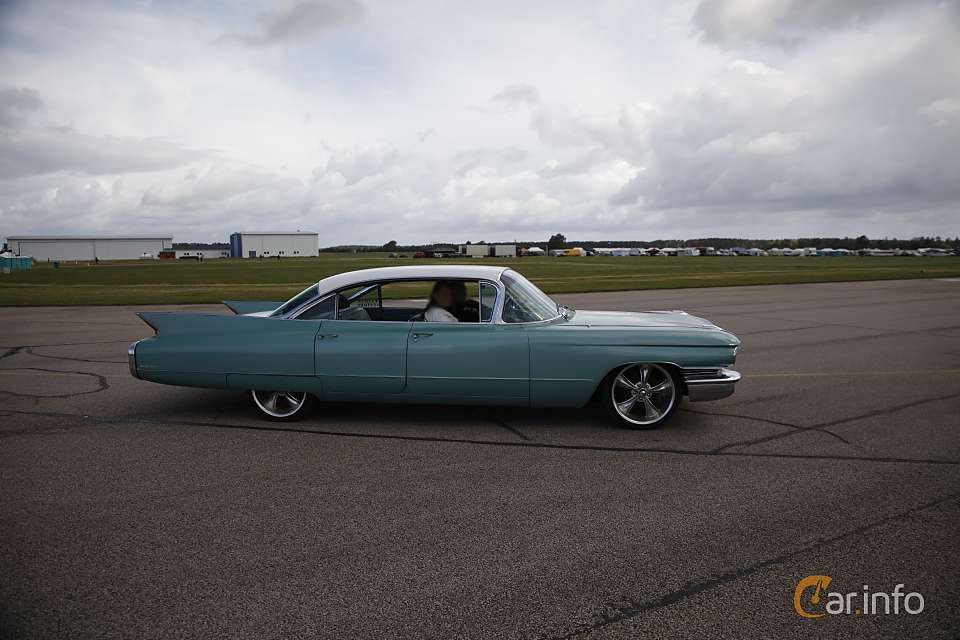Cadillac DeVille