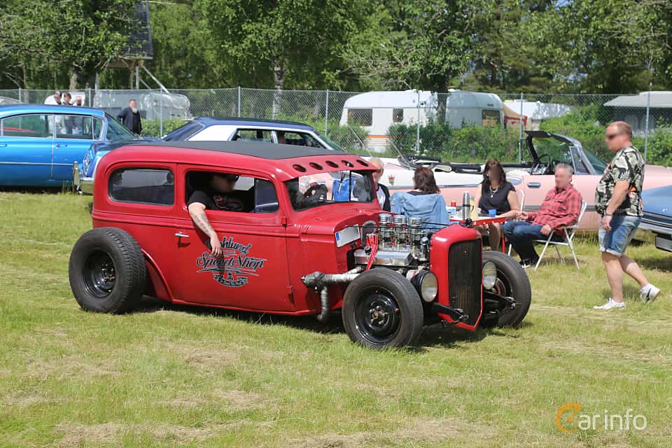 Chevrolet Standard