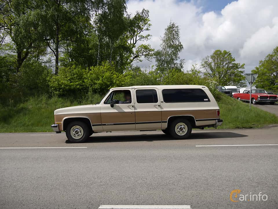 Chevrolet Suburban V10 5.7 V8 TBI 4WD Hydra-Matic, 213hp, 1989