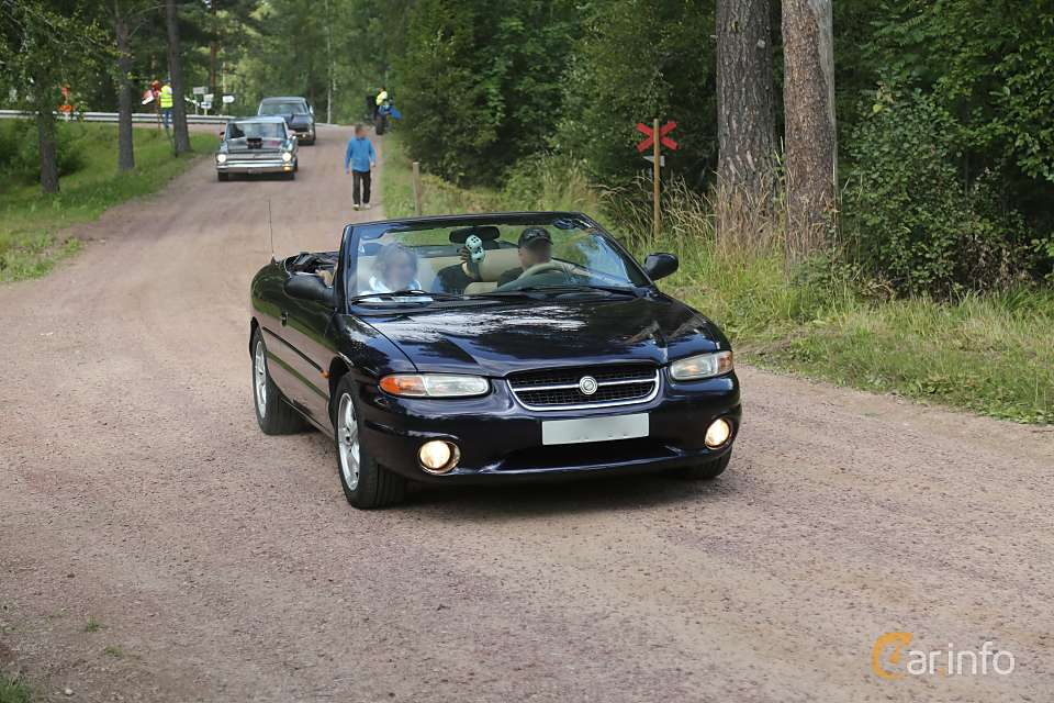 Chrysler Stratus