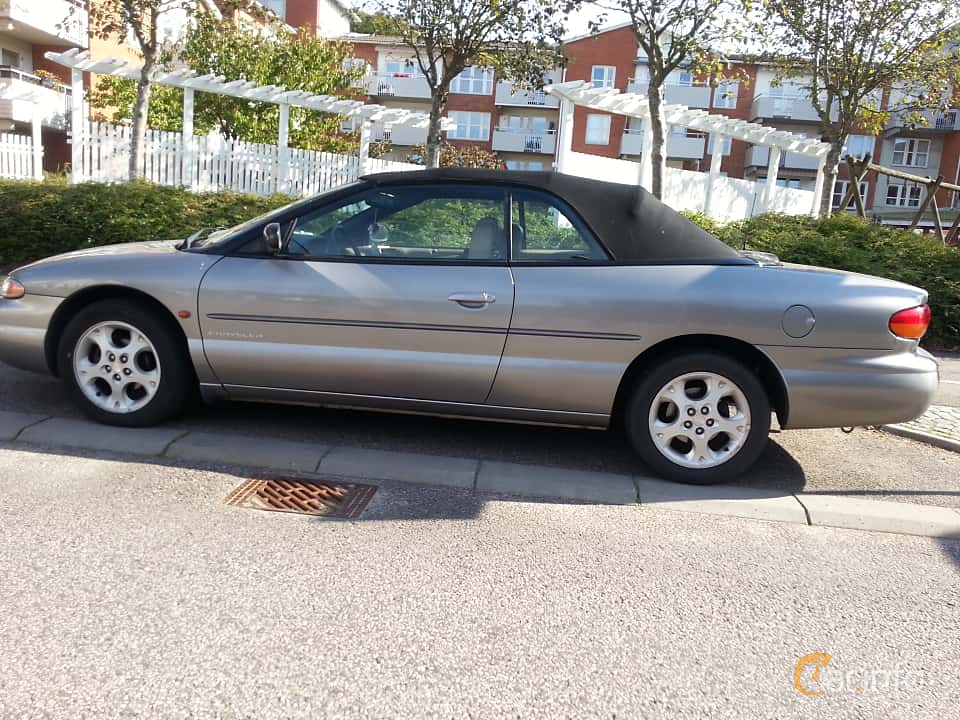 Chrysler Stratus