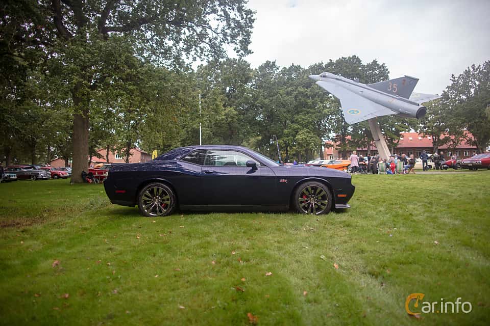 Dodge Challenger 6.4 V8 HEMI Automatic, 5-trins, 476ps, 2011