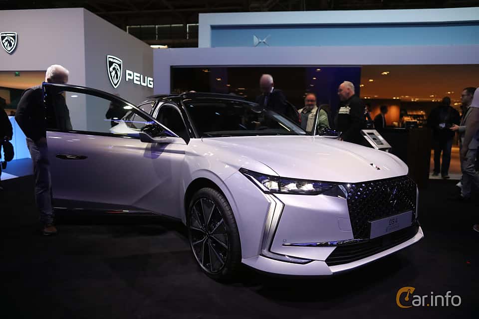 DS 4