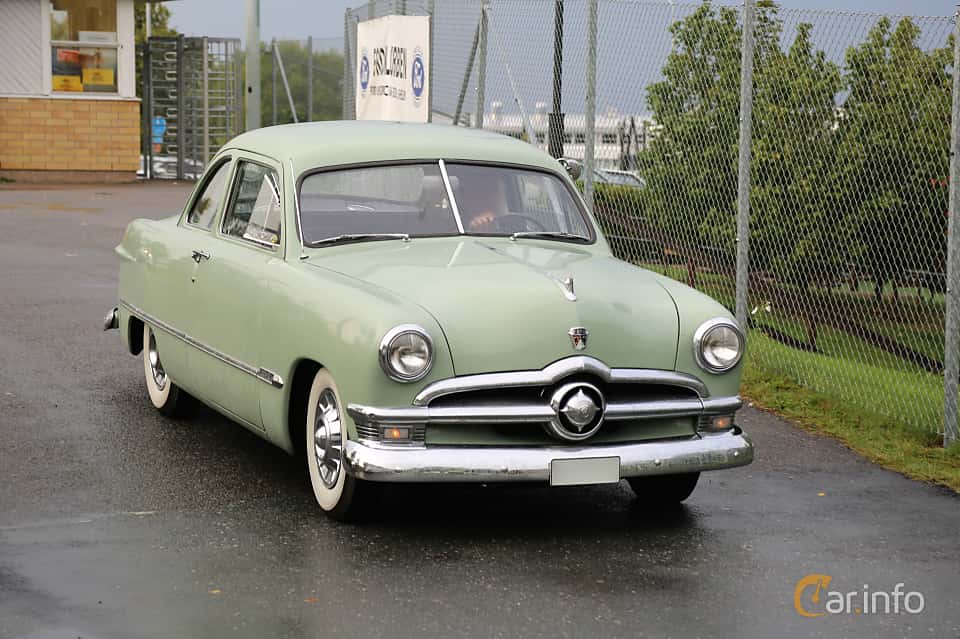 Ford Custom Deluxe Club Coupé 3.7 Manual, 96hp, 1950
