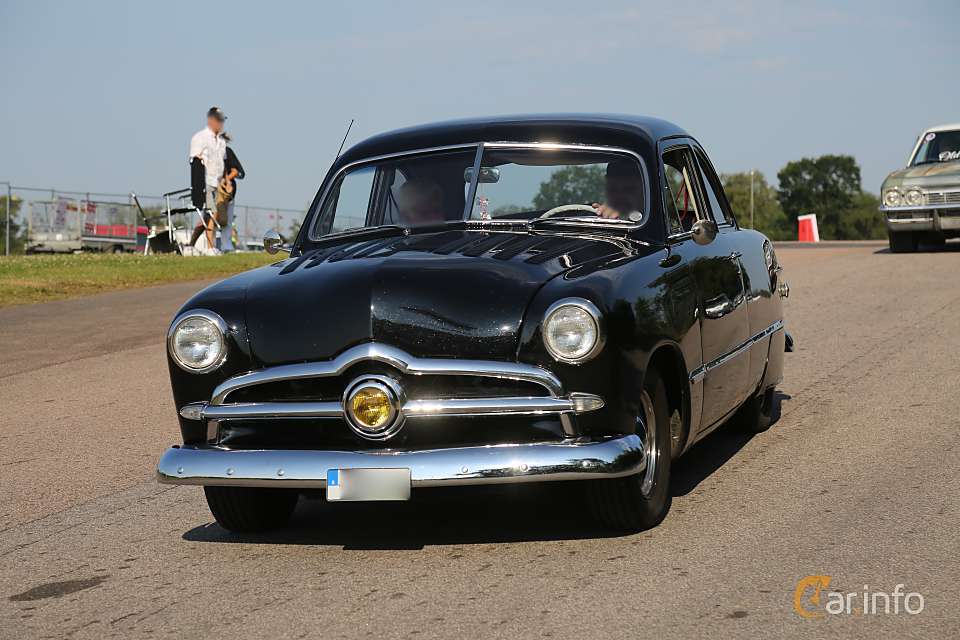Ford Custom