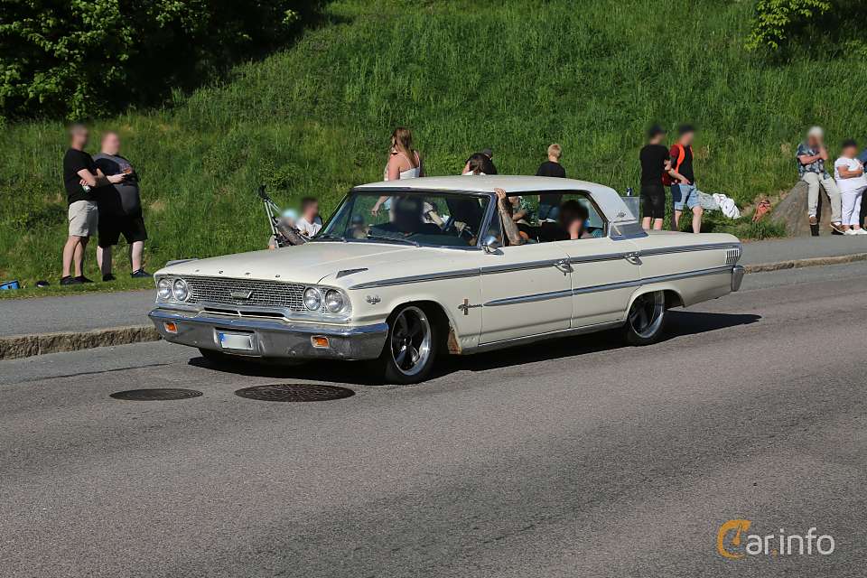 Ford Galaxie