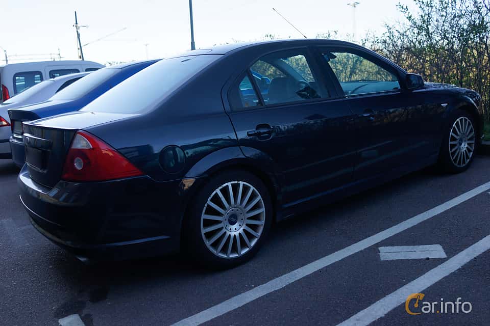 Ford Mondeo ST2 Sedán Manual, -velocidad mondeo st220 Ford Mondeo ST2 Sedán Manual, -velocidad